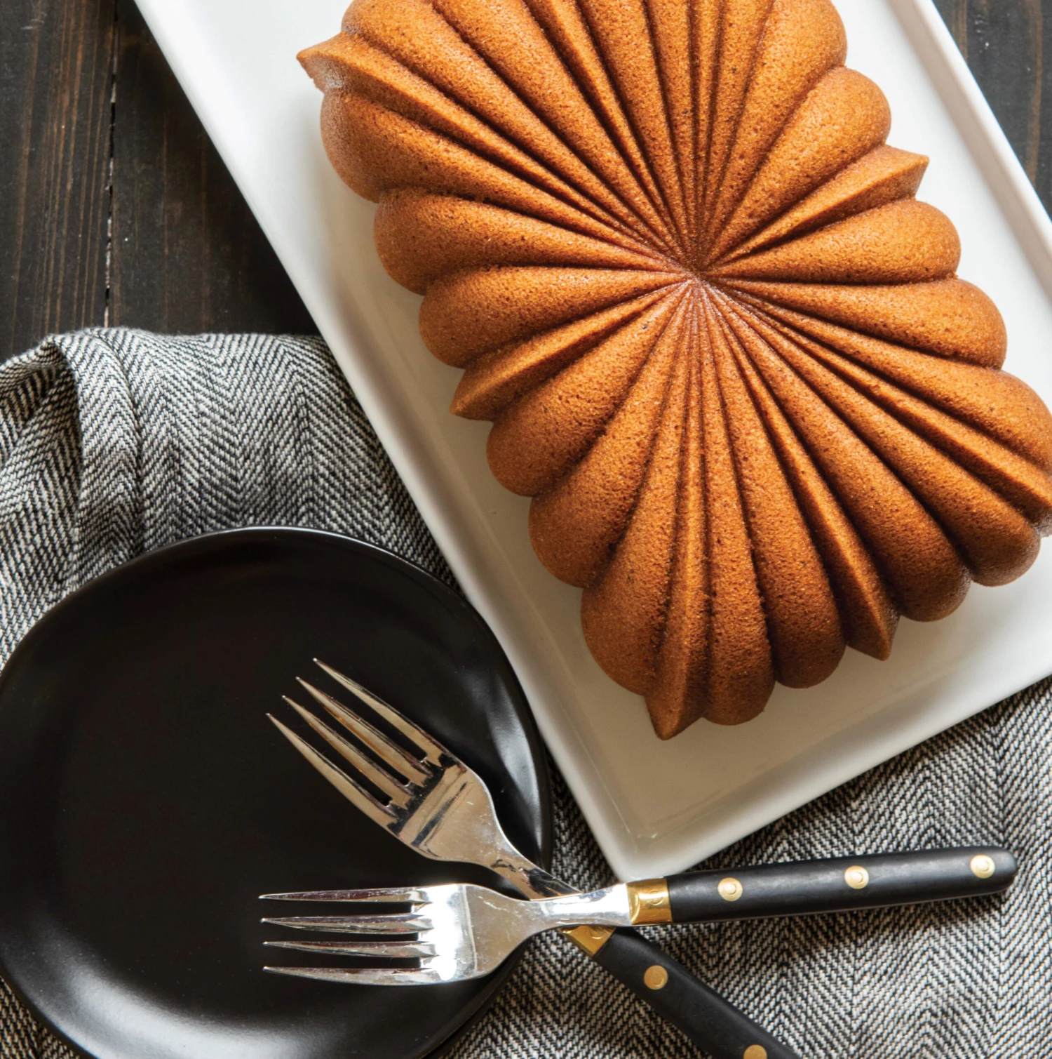 Nordic Ware Classic Fluted Loaf Bakvorm - Afbeelding 3